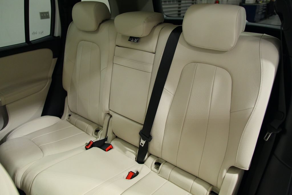 Certified 2023 Mercedes-Benz GLB 250 4MATIC image 30