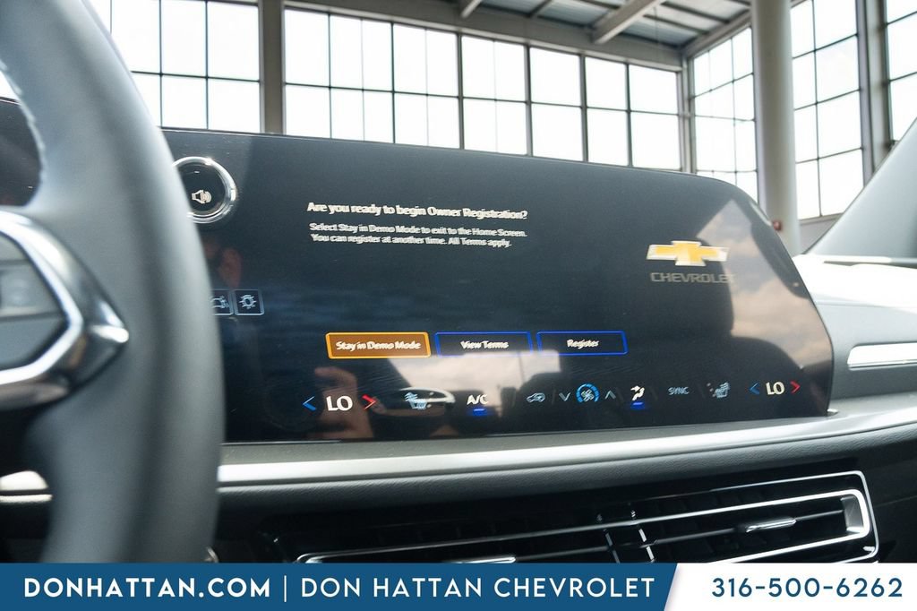 New 2026 Chevrolet Traverse LT w/ Midnight/Sport Edition AWD/4WD image 8
