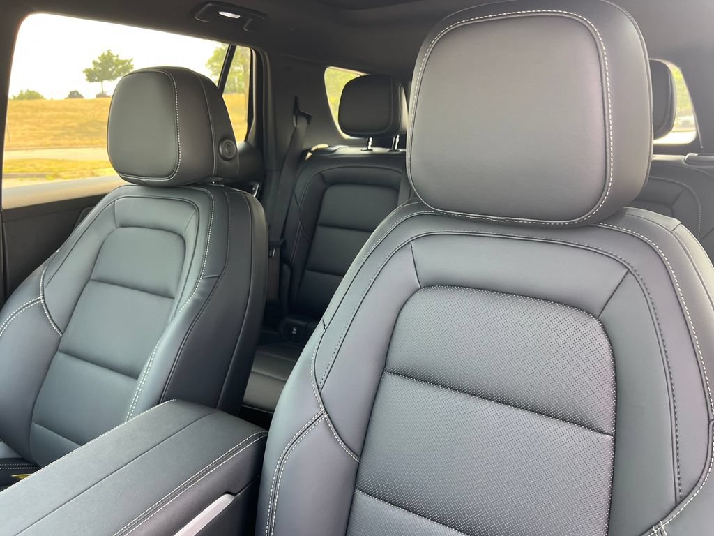 New 2027 GMC Terrain Elevation w/ Elevation Premium Package AWD/4WD image 10