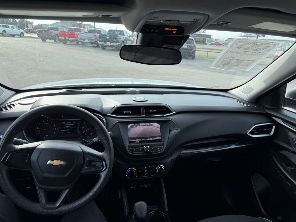 Used 2023 Chevrolet TrailBlazer LS image 26