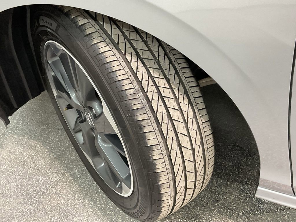 Used 2023 Honda Odyssey Elite image 37