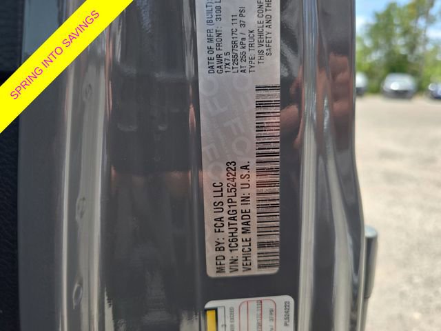 Certified 2023 Jeep Gladiator Willys image 29