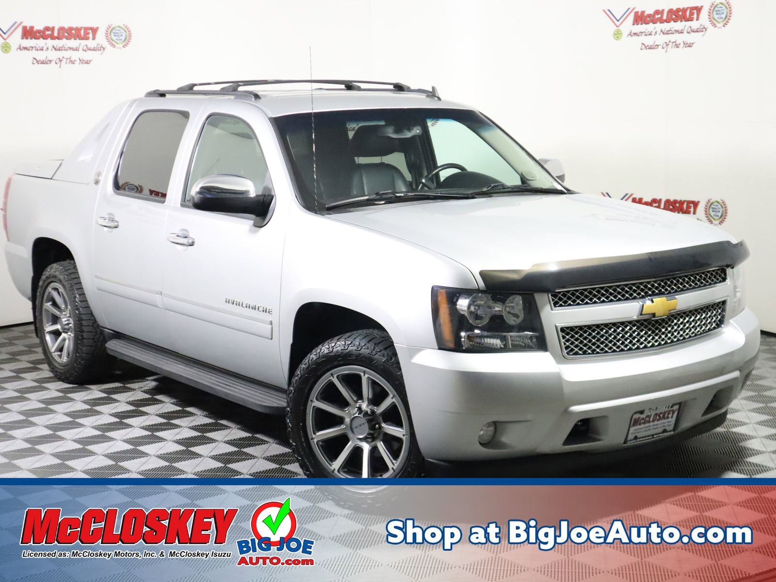 Used 2013 Chevrolet Avalanche LTZ image 1