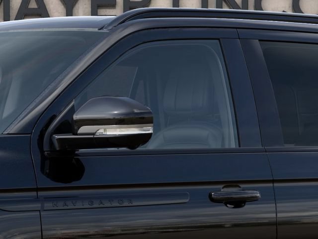 New 2027 Lincoln Navigator Reserve w/ Jet Appearance Package AWD/4WD image 22