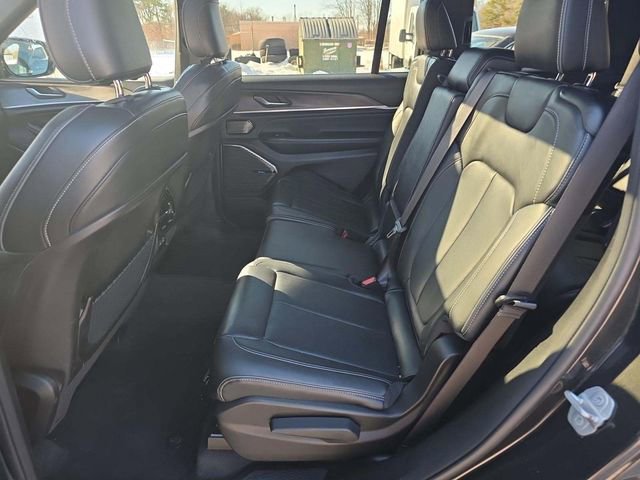 Used 2022 Jeep Grand Cherokee L Overland image 5