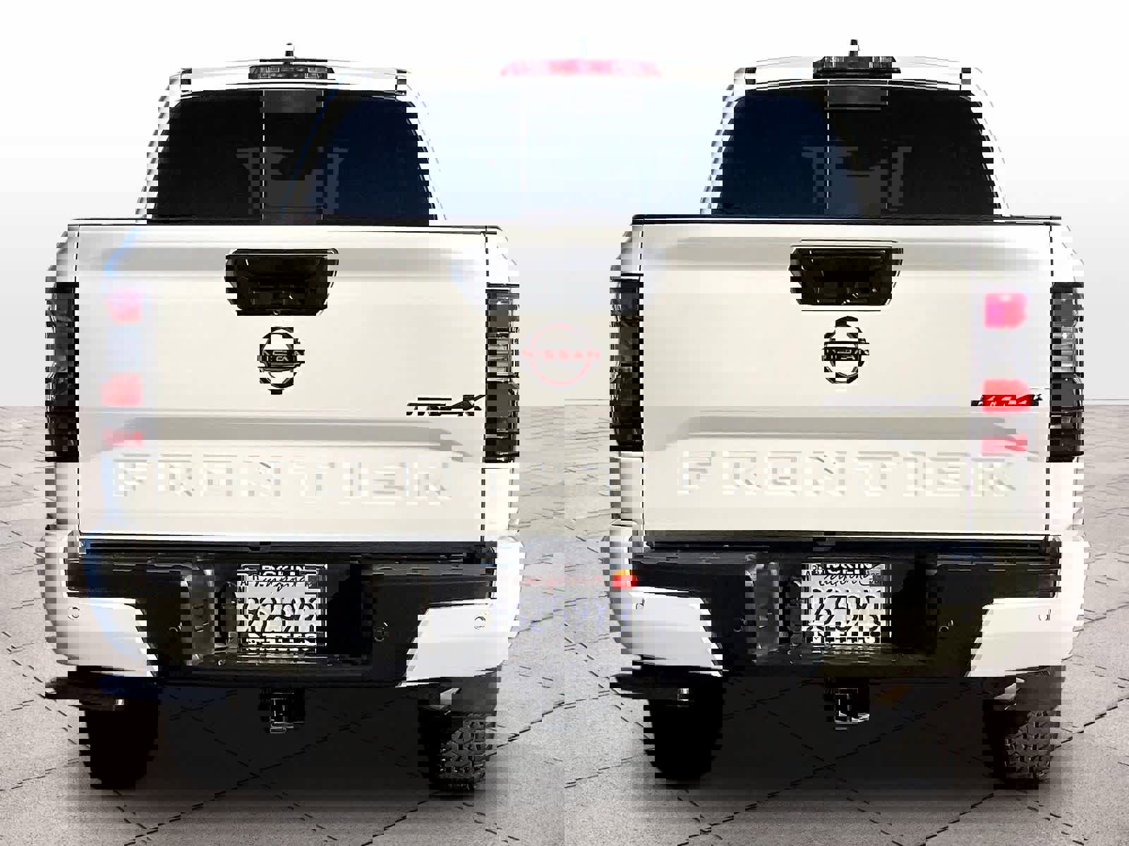 Used 2024 Nissan Frontier PRO-4X w/ Technology Package image 6