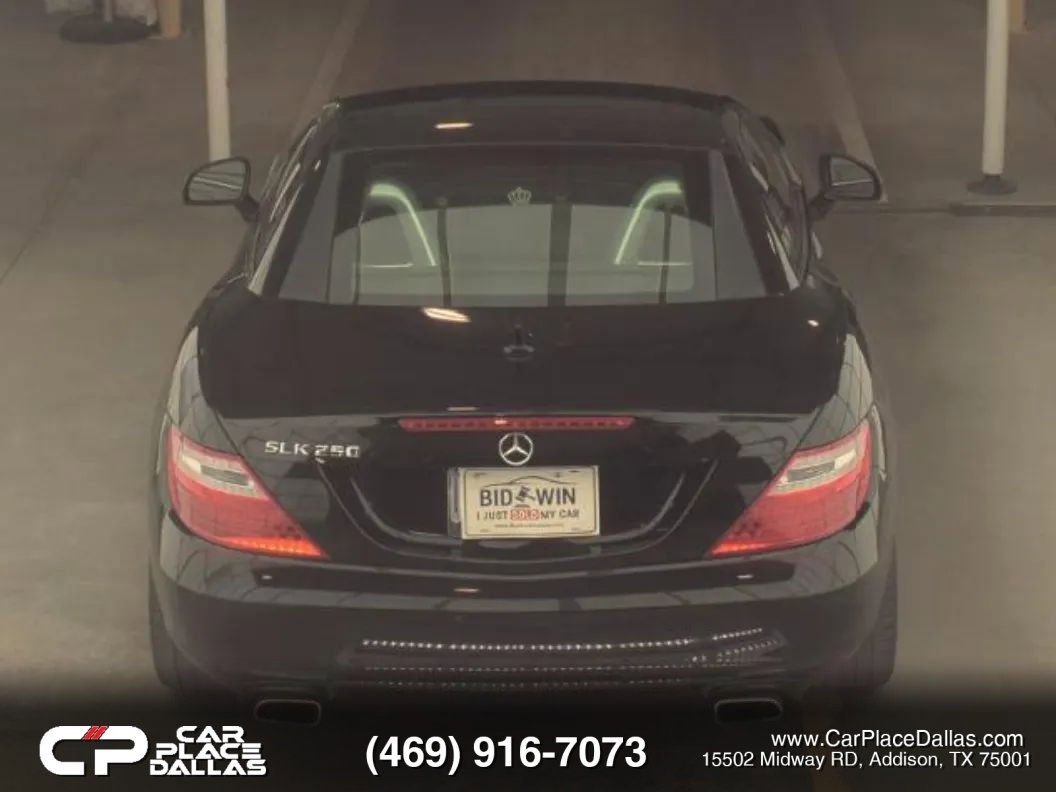 Used 2015 Mercedes-Benz SLK 250 w/ Premium Package image 5