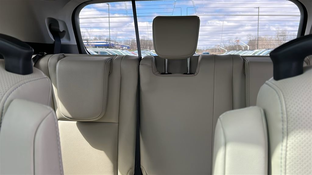 Certified 2023 Subaru Ascent Limited w/ Technology Package image 28