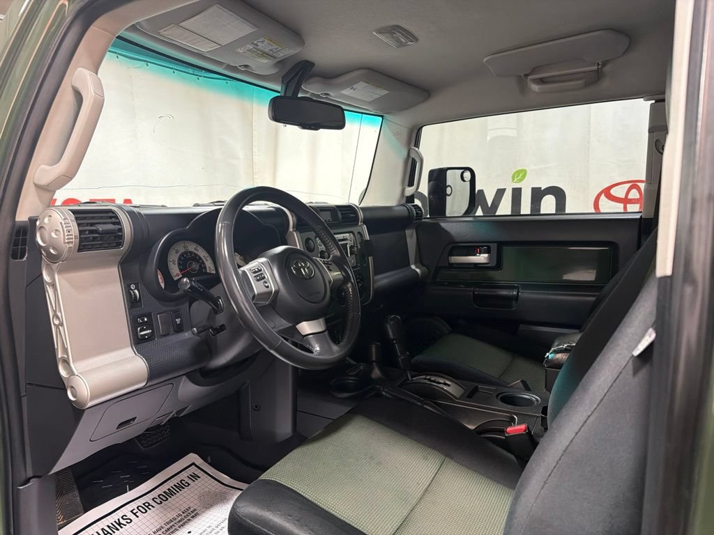 Used 2011 Toyota FJ Cruiser 4WD w/ Upgrade Pkg 3 image 23