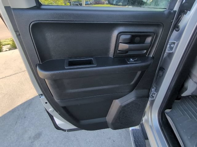 Used 2016 RAM 1500 Express AWD/4WD image 28