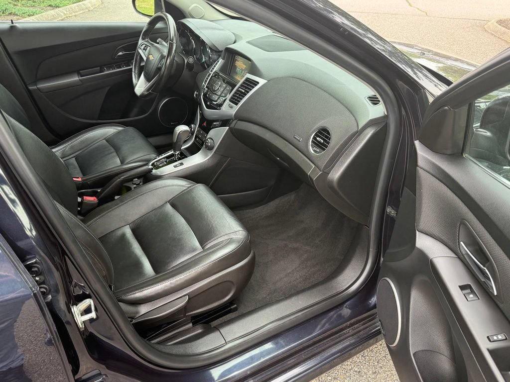Used 2015 Chevrolet Cruze LTZ w/ Sun, Sound and Sport Package FWD image 14