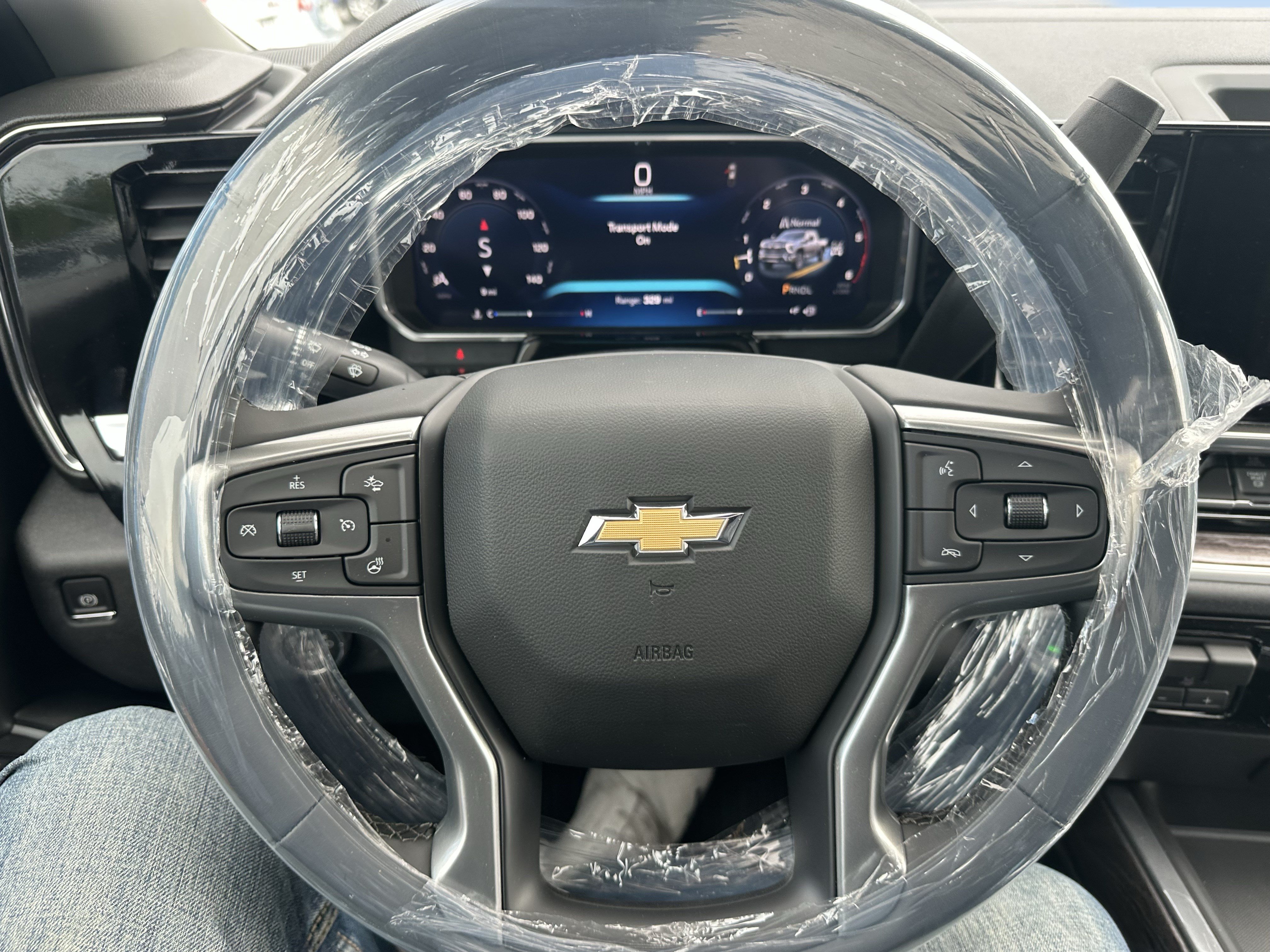 New 2026 Chevrolet Silverado 2500 LTZ w/ LTZ Premium Package AWD/4WD image 16