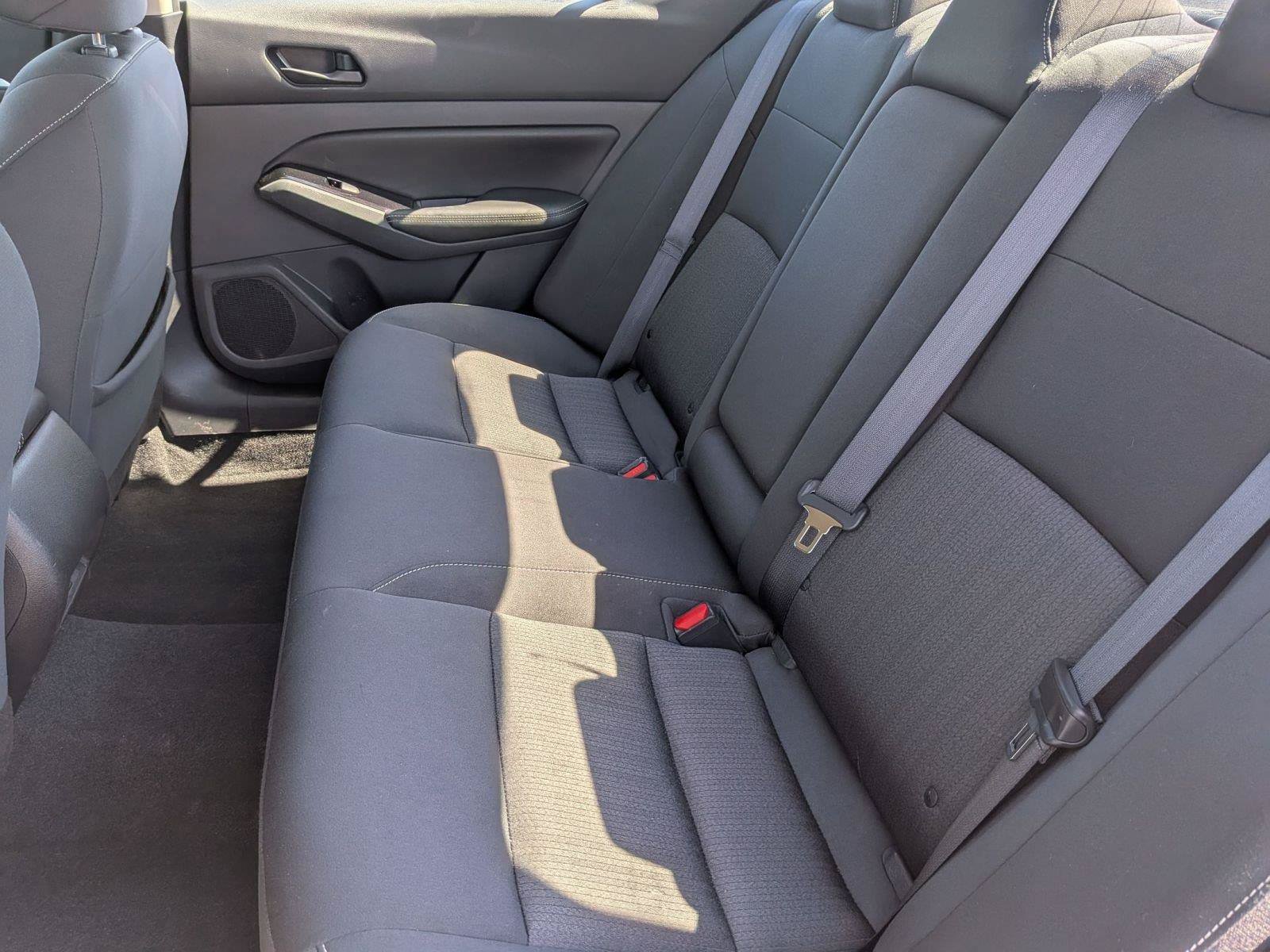 Used 2023 Nissan Altima 2.5 SV FWD image 28