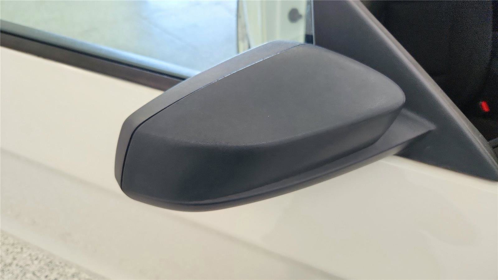 Used 2013 Ford Mustang Convertible image 17