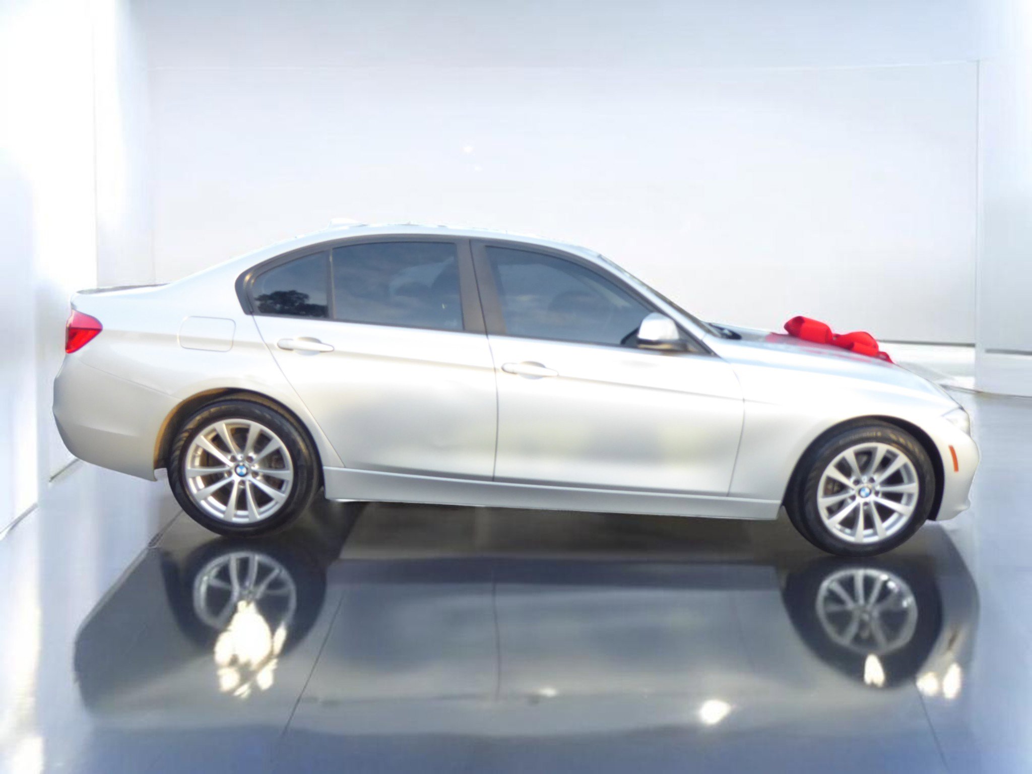 Used 2018 BMW 320i xDrive Sedan image 11