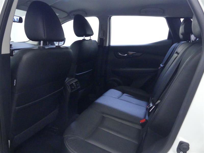 Used 2017 Nissan Rogue Sport SL AWD/4WD image 21
