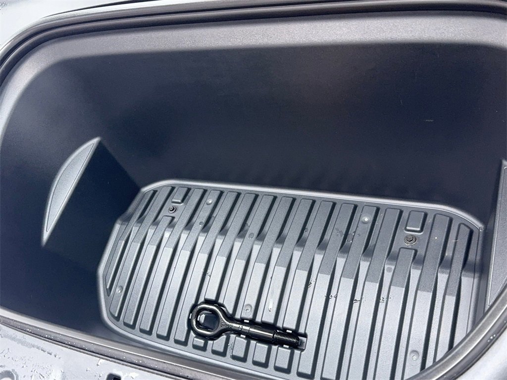 Used 2021 Tesla Model Y Long Range image 62