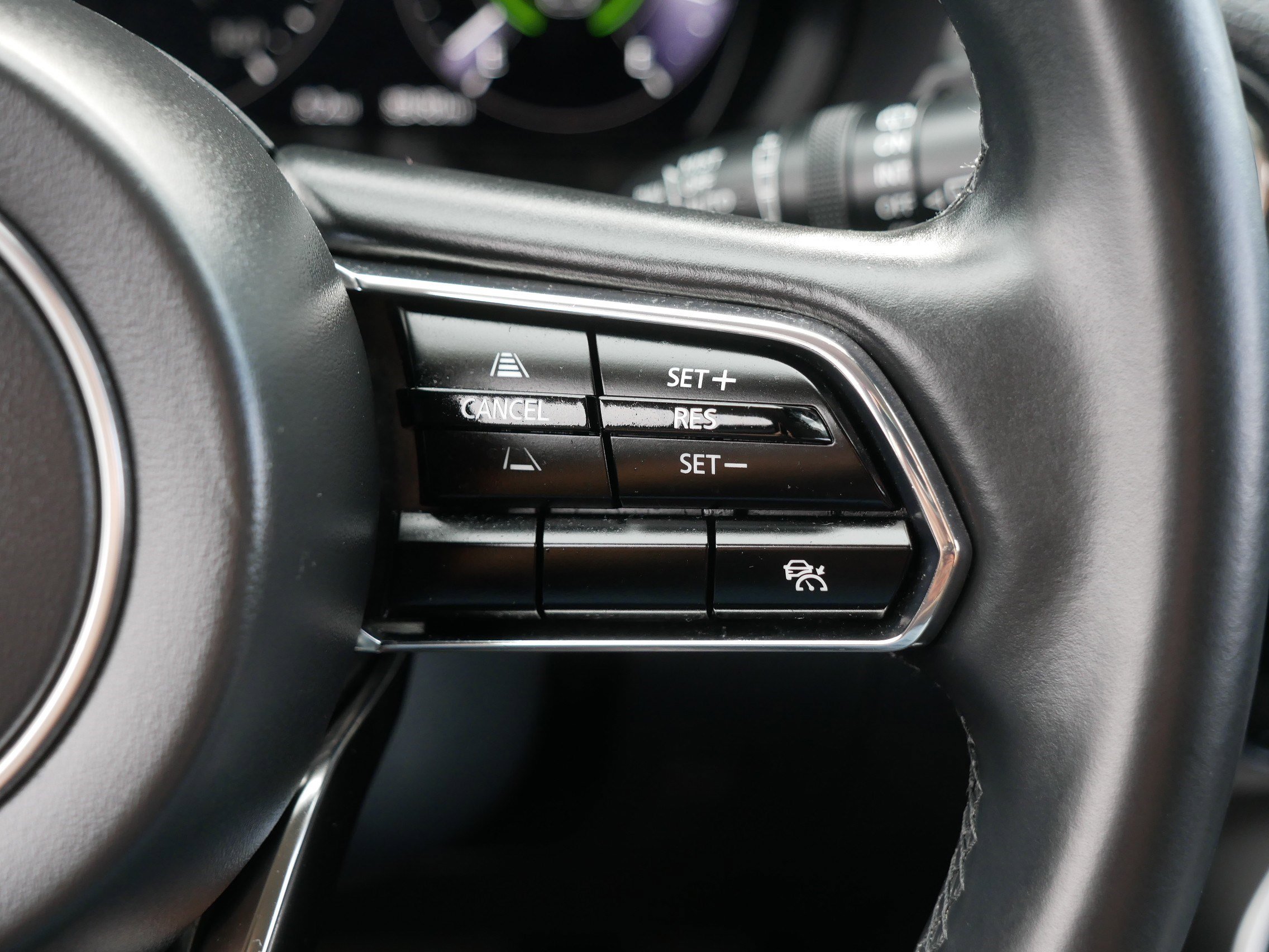 Used 2024 MAZDA CX-90 Plug-In Hybrid w/ Preferred AWD/4WD image 30