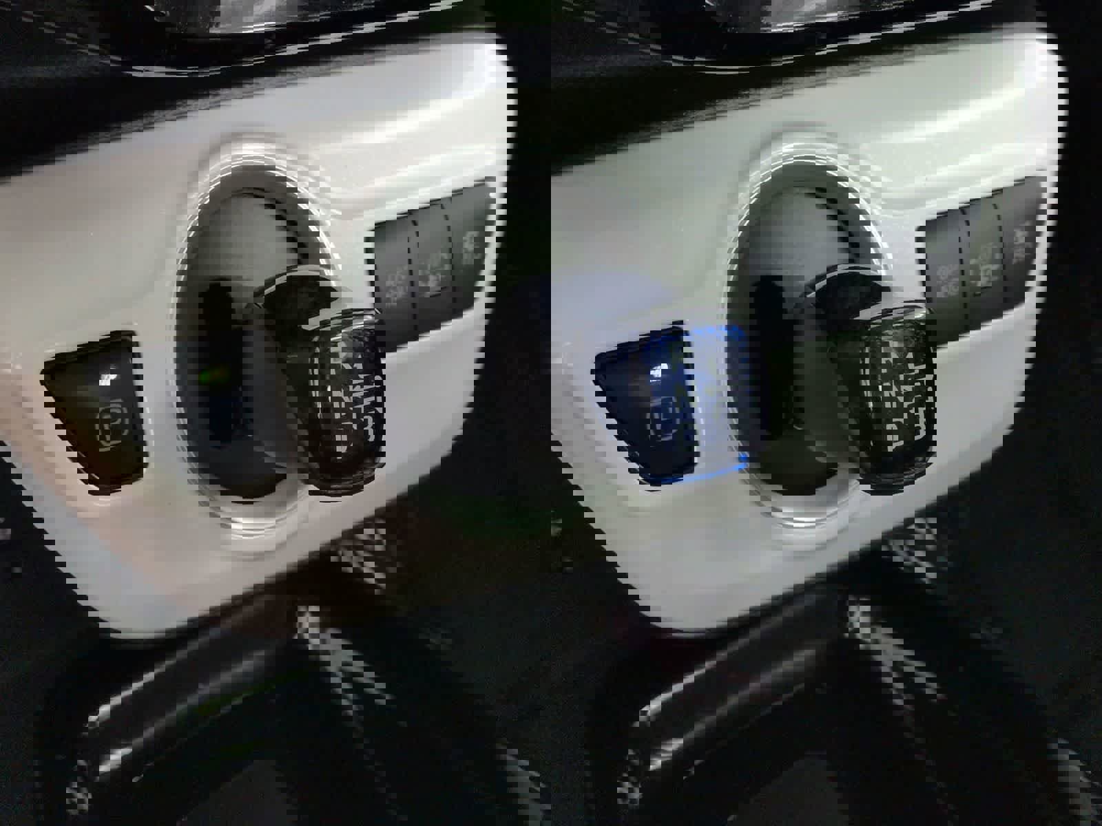 Used 2019 Toyota Prius Prime Premium image 32