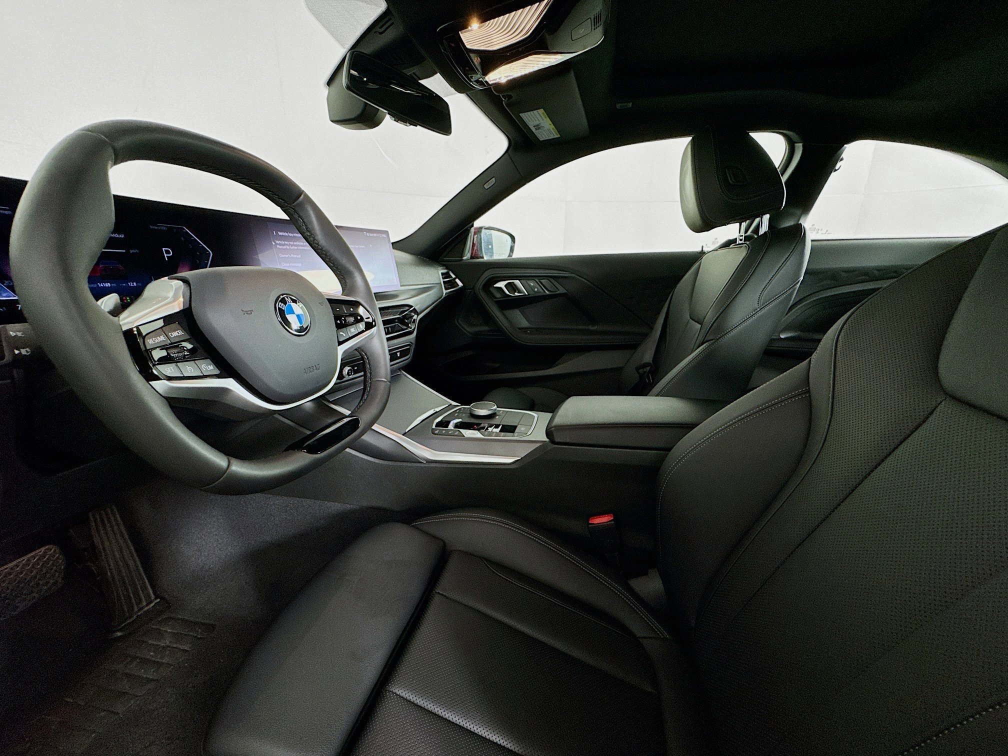 Used 2025 BMW 230i Coupe w/ Premium Package image 21