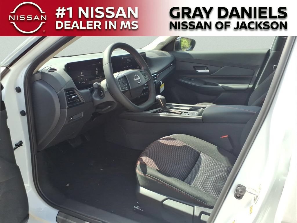 New 2026 Nissan Sentra SR w/ Floor Mat Package FWD image 24
