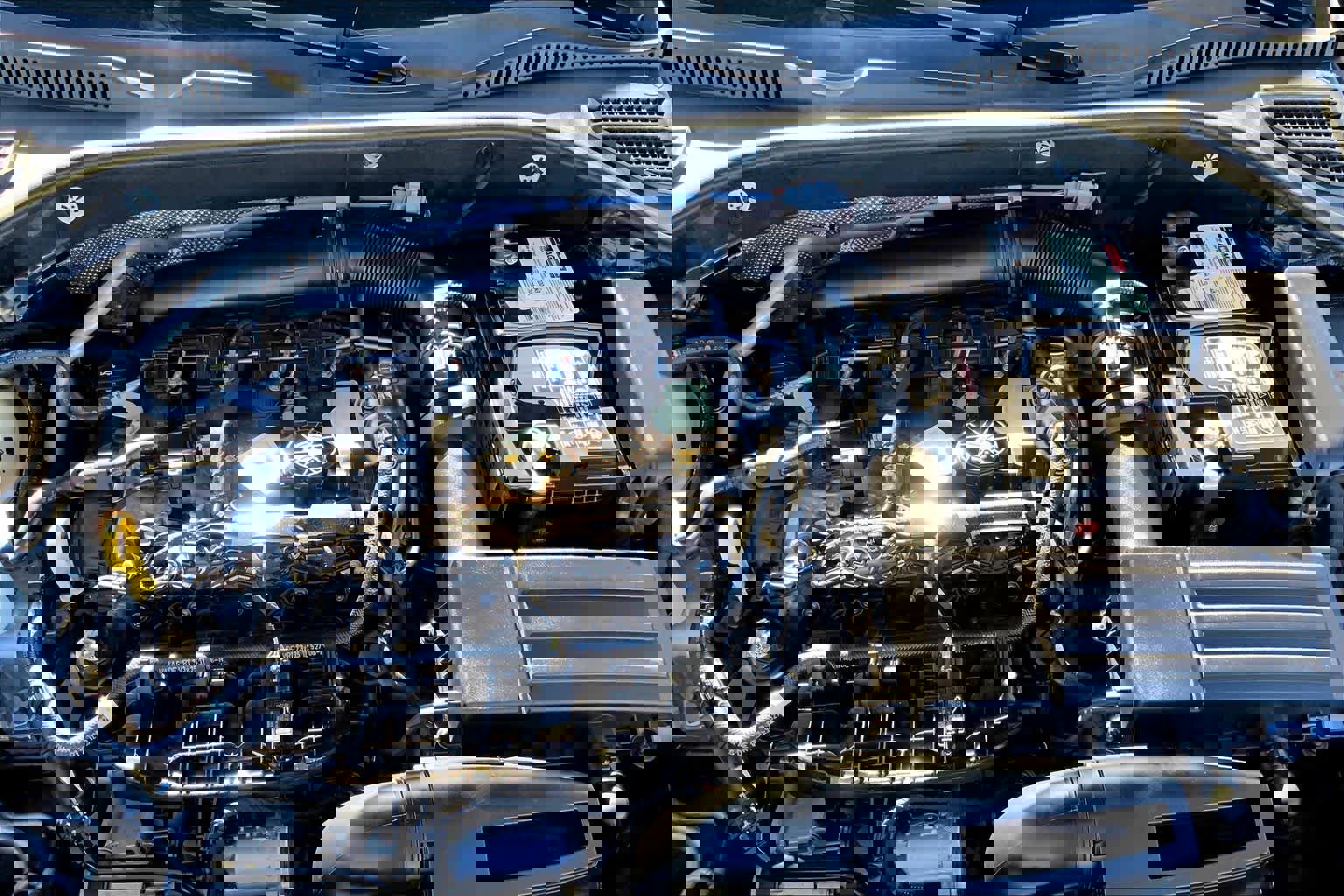 Used 2022 Volkswagen Passat 2.0T SE FWD image 28