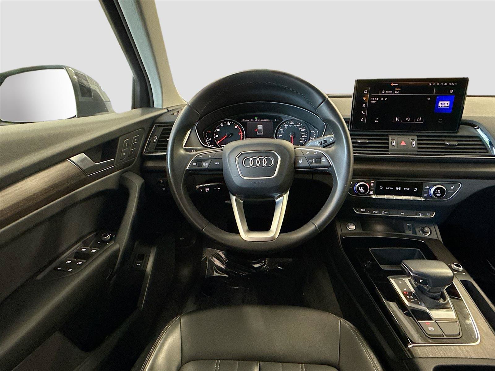 Certified 2023 Audi Q5 2.0T Premium w/ Convenience Package AWD/4WD image 11