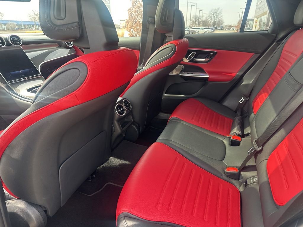 Used 2024 Mercedes-Benz GLC 300 4MATIC image 13