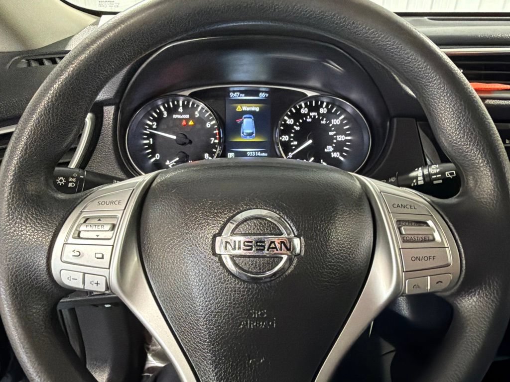 Used 2016 Nissan Rogue S w/ Appearance Package AWD/4WD image 24