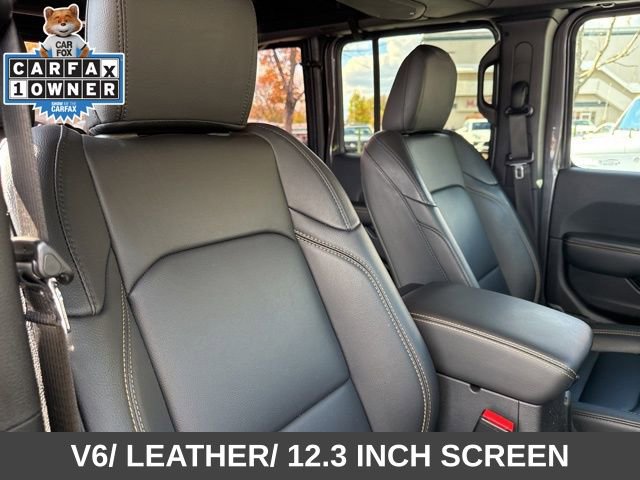 Used 2024 Jeep Wrangler Sahara image 29