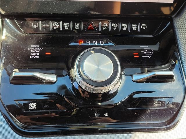 New 2023 Jeep Grand Wagoneer Series III image 19