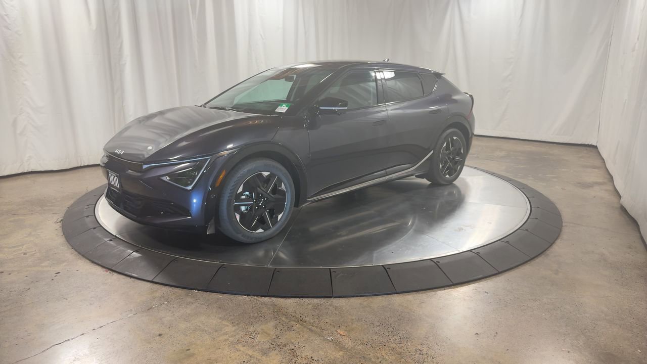 New 2025 Kia EV6 Wind image 6