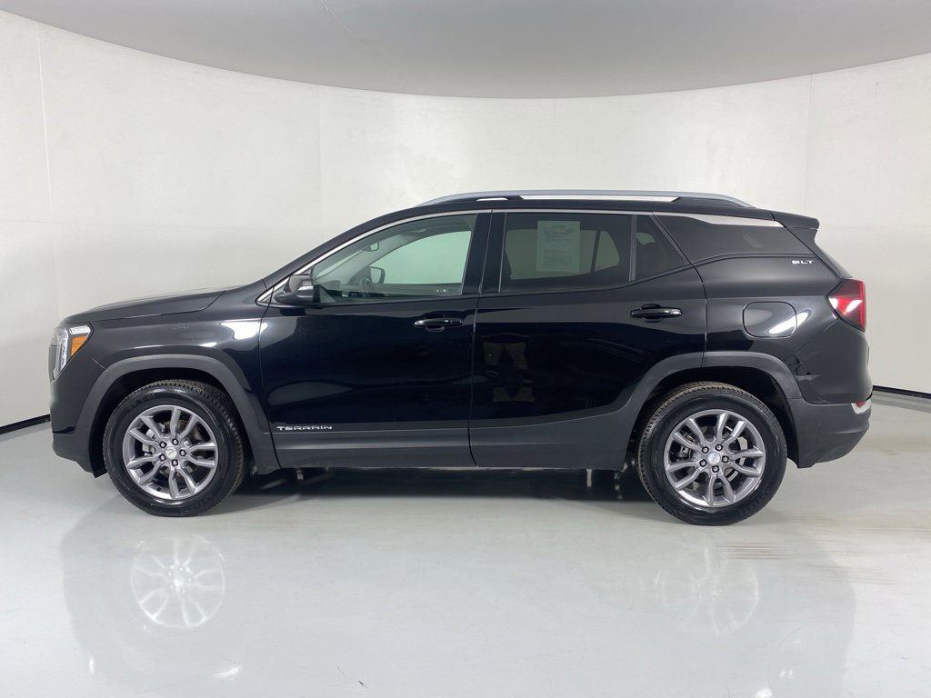 Used 2024 GMC Terrain SLT image 4