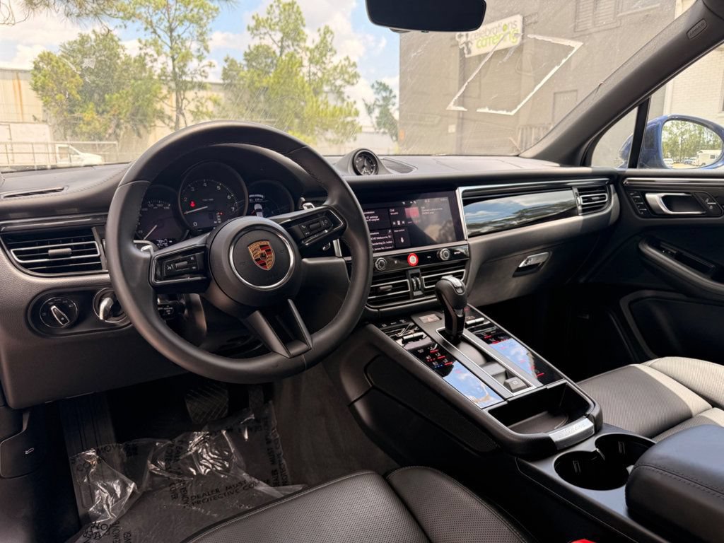 Used 2026 Porsche Macan Turbo AWD/4WD image 15