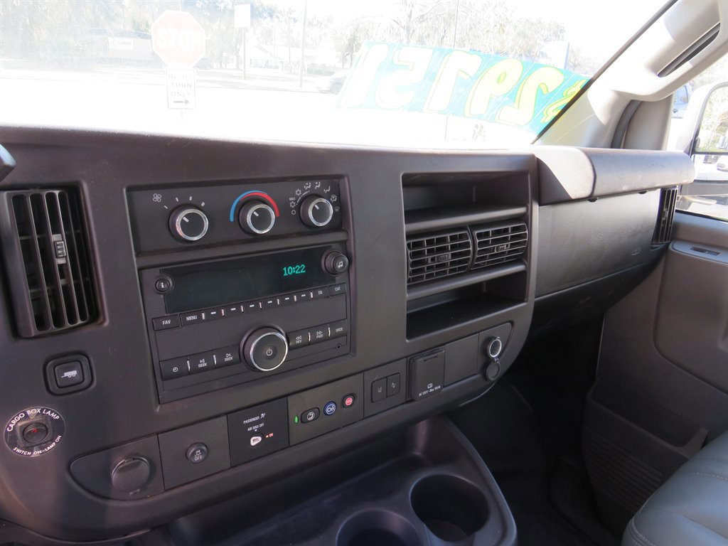 Used 2021 Chevrolet Express 3500 w/ Power Convenience Package image 6