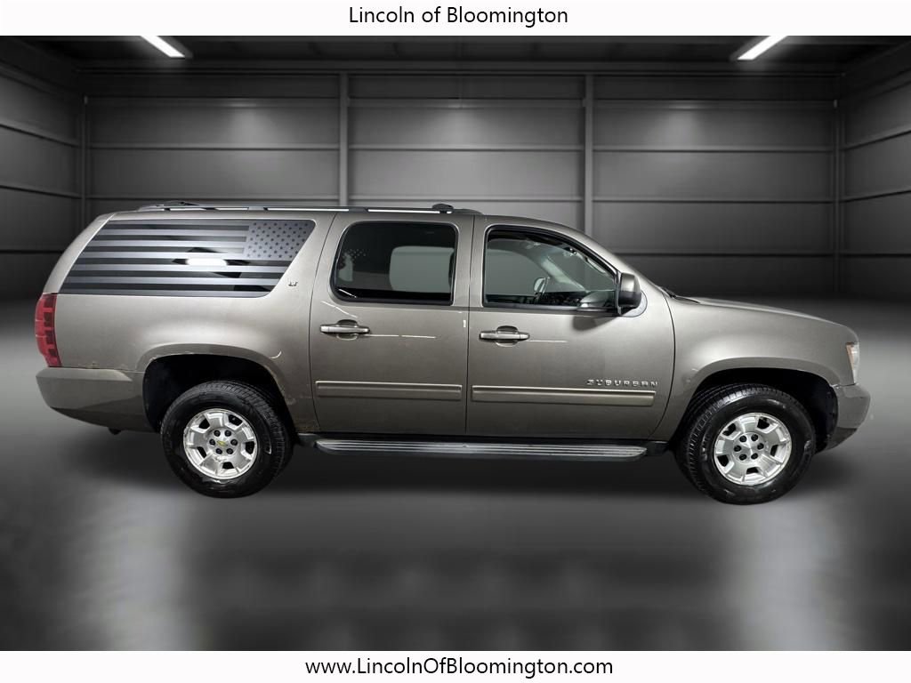 Used 2011 Chevrolet Suburban LT w/ Luxury Package image 7