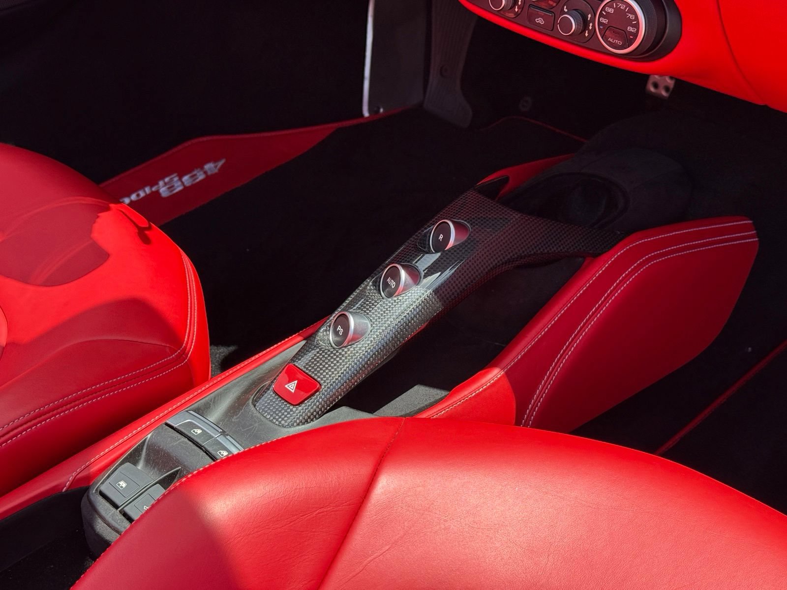 Used 2018 Ferrari 488 Spider RWD image 47