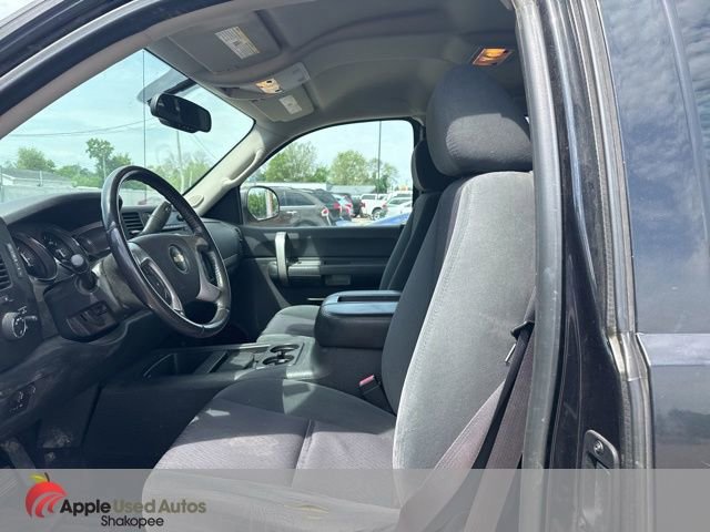 Used 2009 Chevrolet Silverado 1500 LT w/ Power Pack Plus AWD/4WD image 7