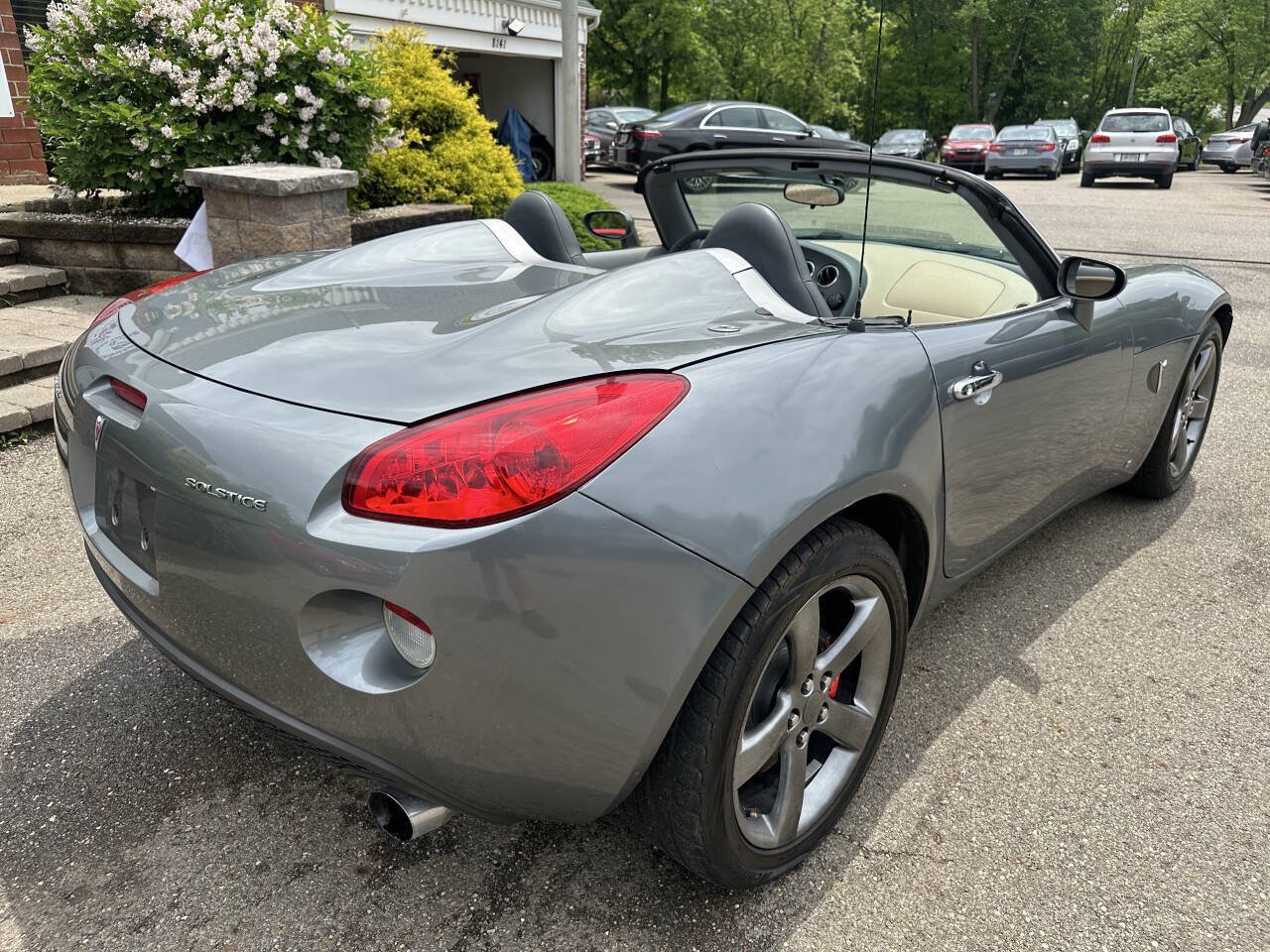 Used 2006 Pontiac Solstice Convertible w/ Premium Package RWD image 7