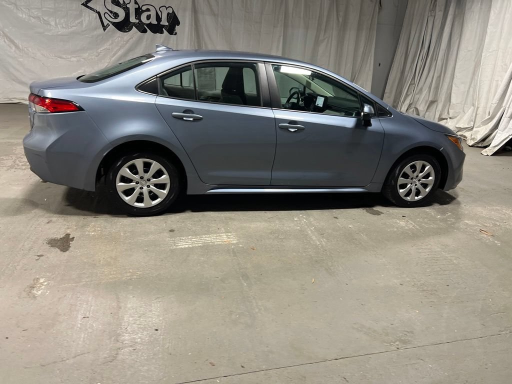 Used 2024 Toyota Corolla LE FWD image 8