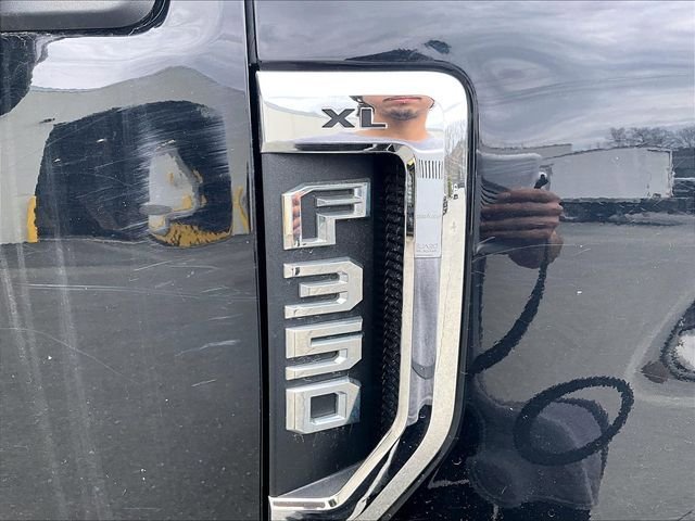 Used 2021 Ford F350 XL w/ Power Equipment Group AWD/4WD image 8