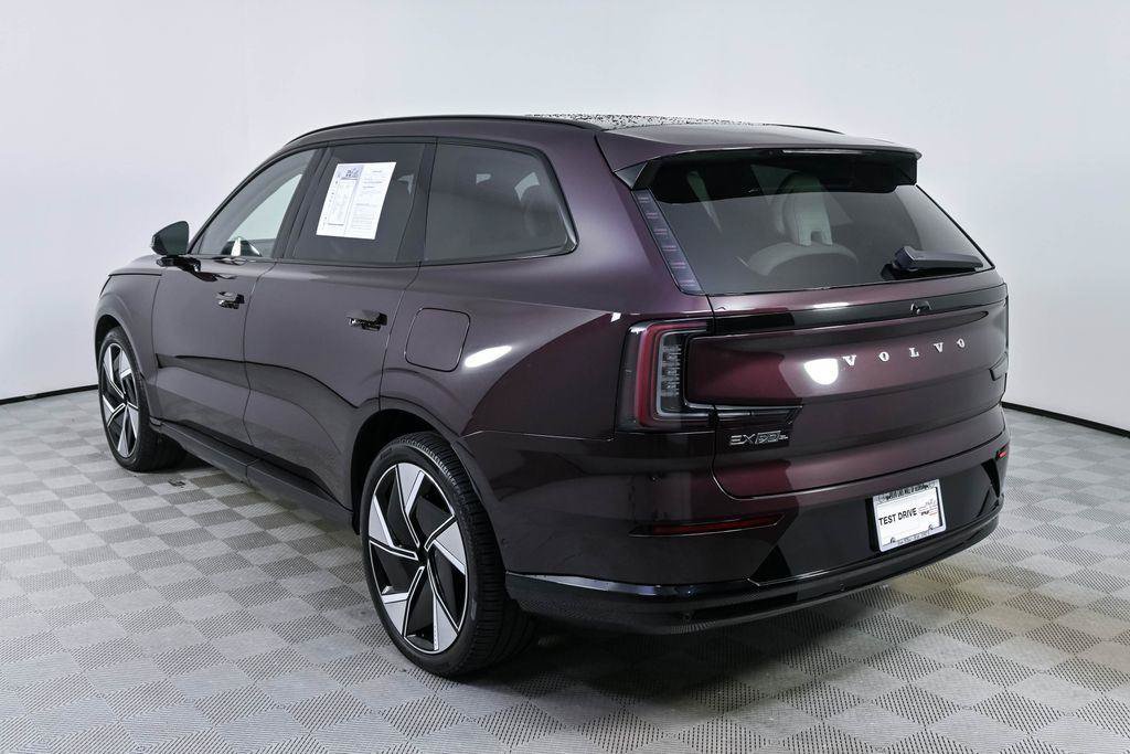 Certified 2025 Volvo EX90 Ultra AWD/4WD image 4