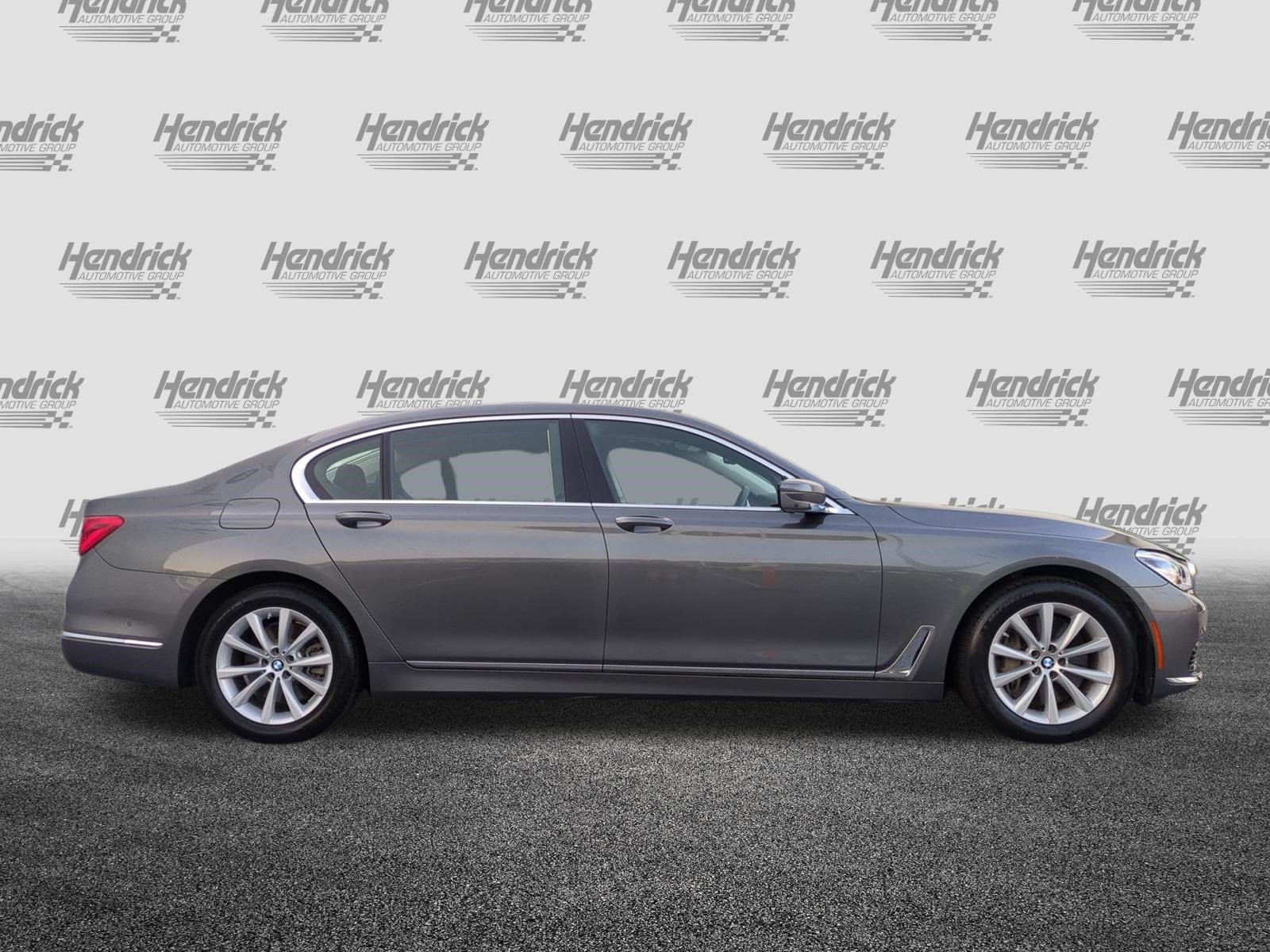 Used 2018 BMW 750i RWD image 11