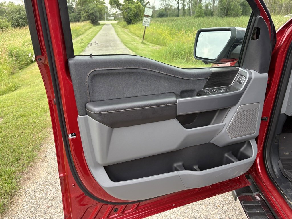 New 2025 Ford F150 Lariat w/ Equipment Group 501A Mid image 22