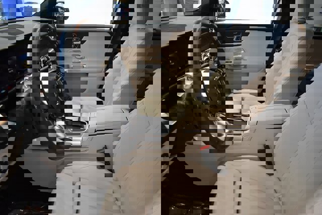 New 2025 Mercedes-Benz GLB 250 4MATIC image 25