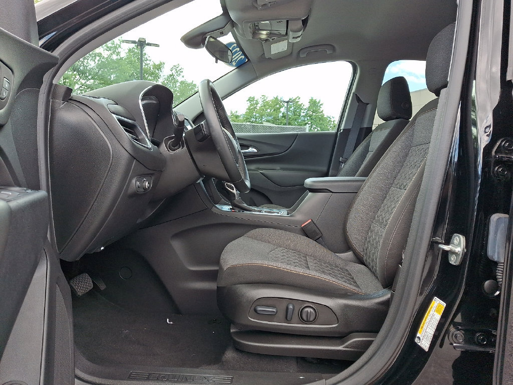 Used 2023 Chevrolet Equinox LT AWD/4WD image 15