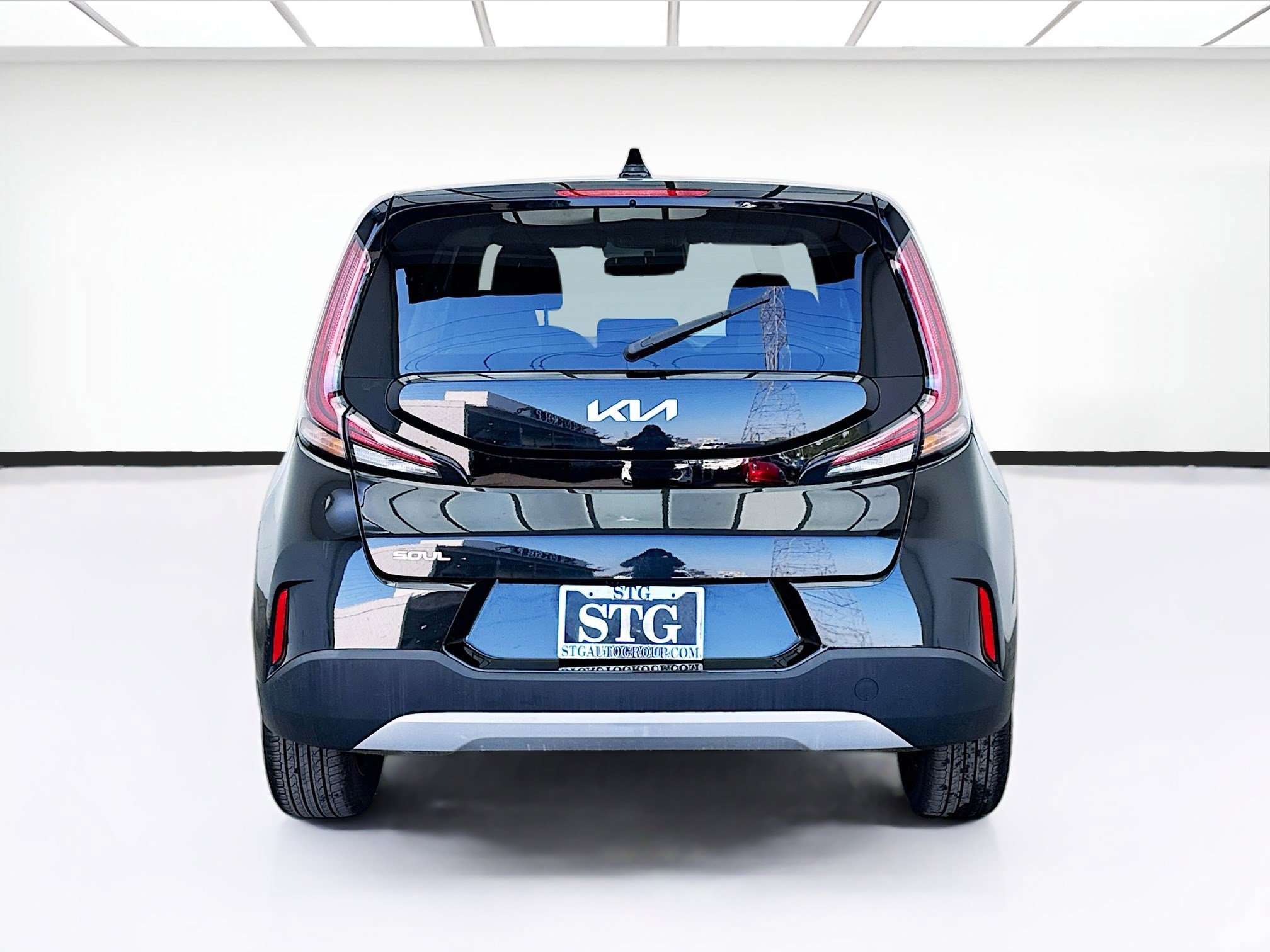 Used 2023 Kia Soul LX image 5