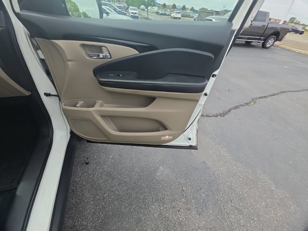 Used 2019 Honda Pilot Elite image 33
