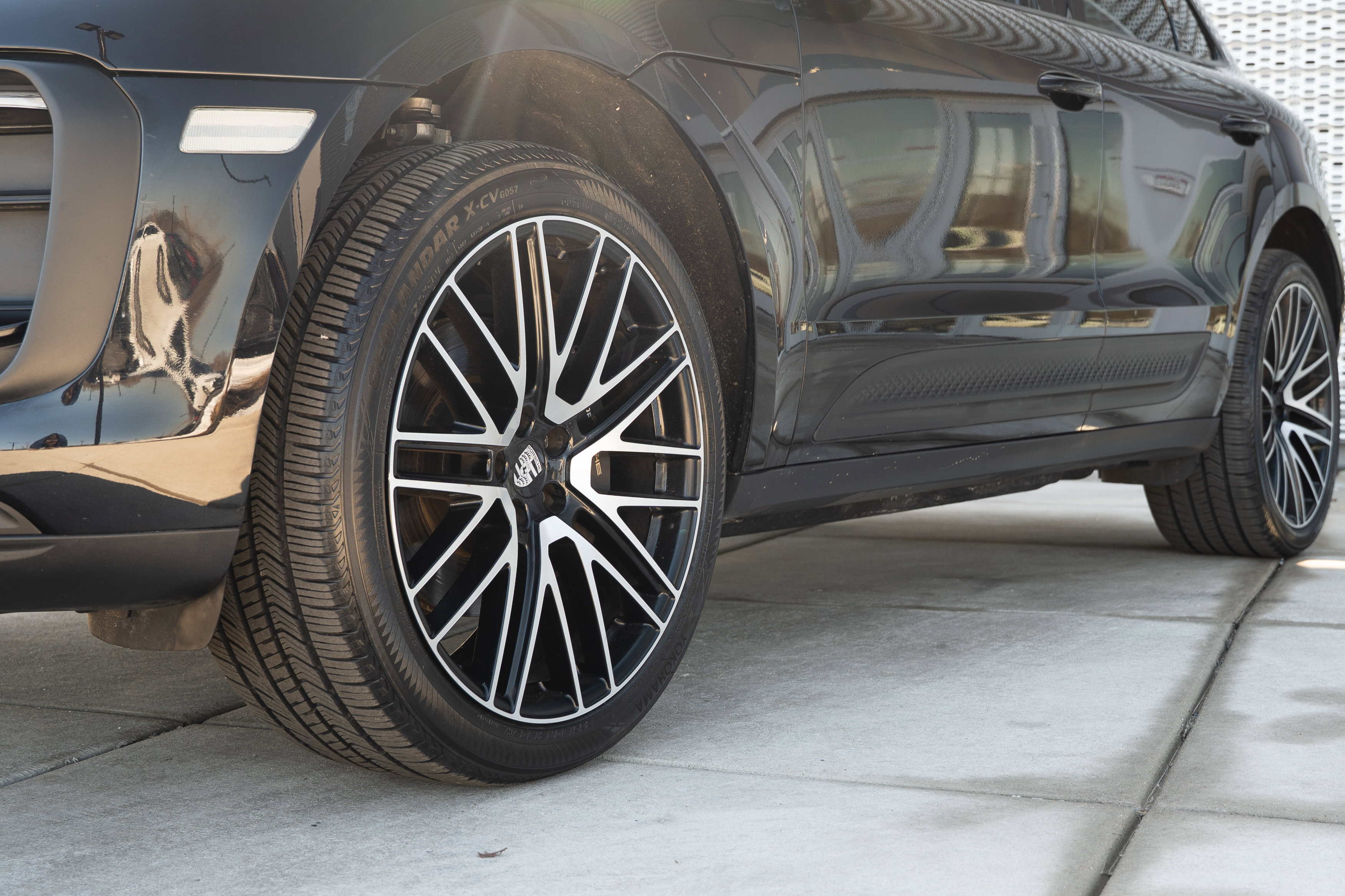 Used 2022 Porsche Macan image 33