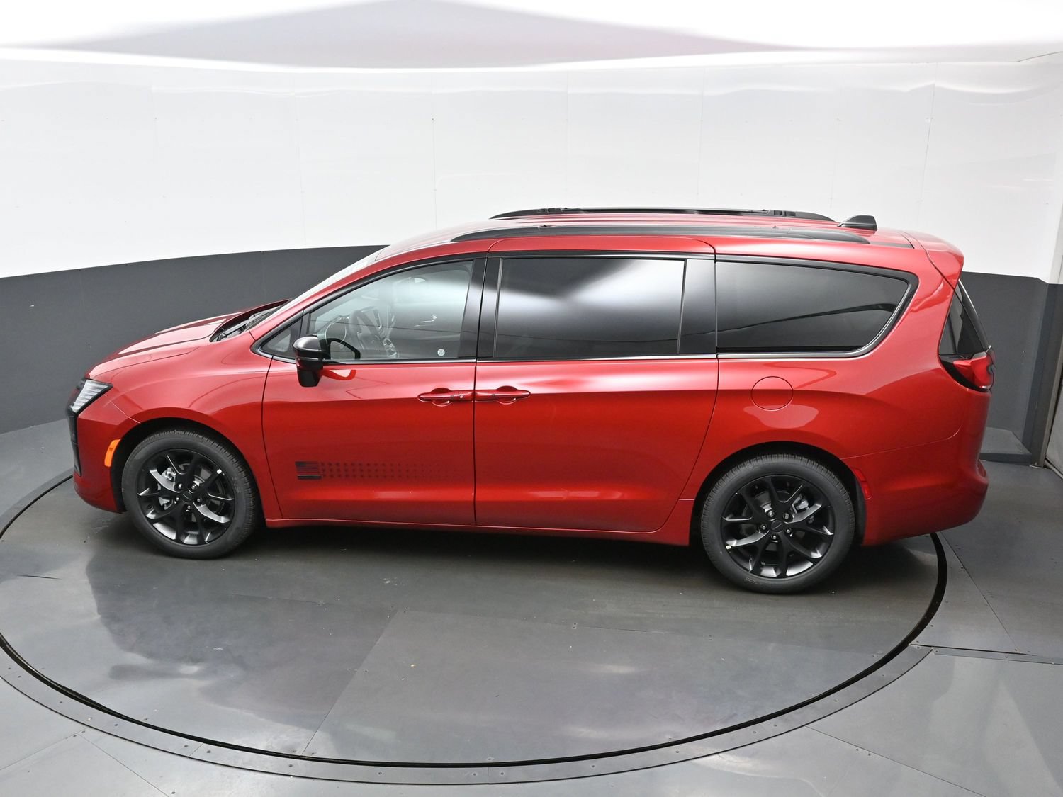 New 2027 Chrysler Pacifica Select FWD image 23